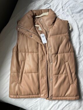 Abercrombie Vegan Leather Puffer Vest in Camel